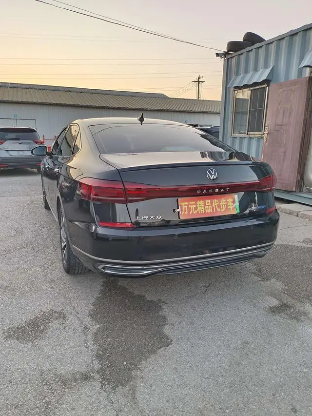 Volkswagen Passat PHEV 430PHEV Hybrid Deluxe Edition