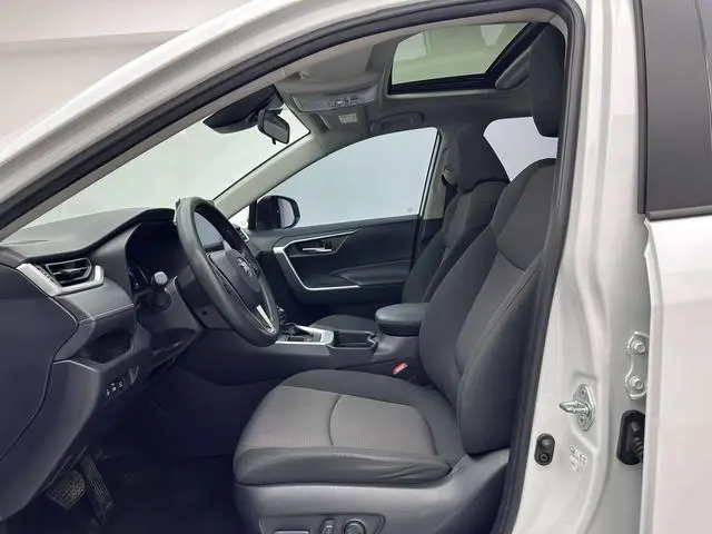 TOYOTA RAV4 Rongfang Dual engine 2.5L CVT two-wheel drive Elite edition