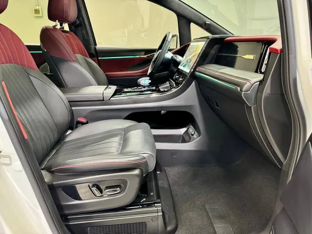 GAC Trumpchi M8 Master Series 2.0 TGDI Pioneer Edition