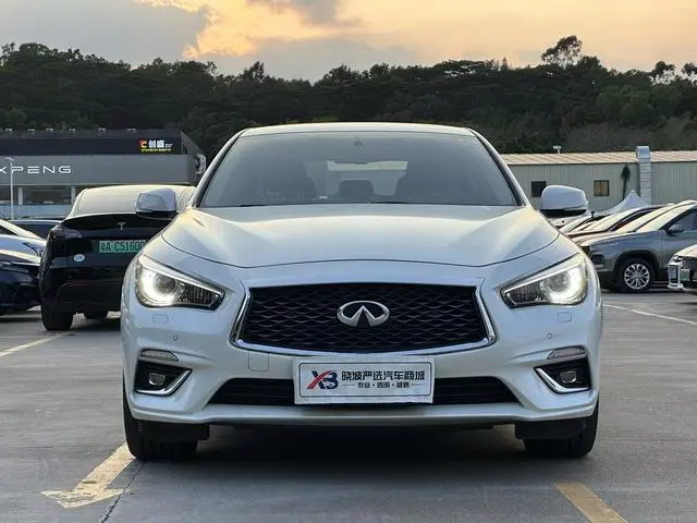 Infiniti Infiniti Q50L 2.0T Yixiang Edition Country VI