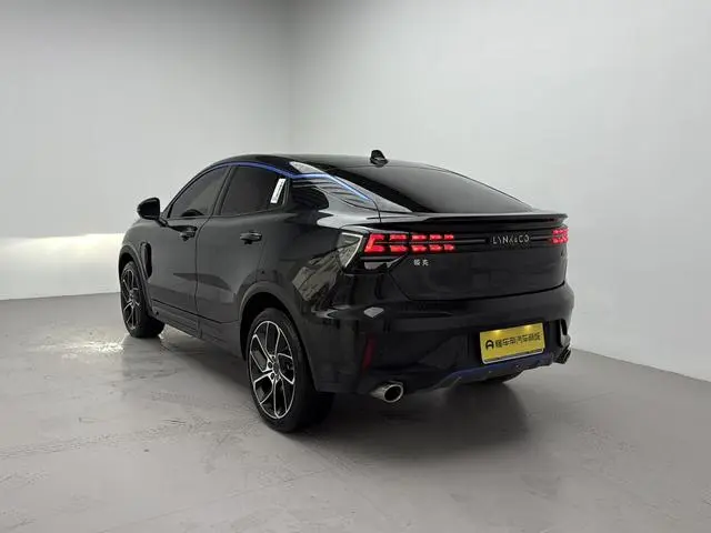 LYNK & CO Lynk 05 2.0TD two-wheel drive Halo