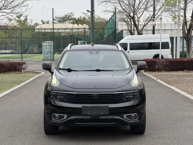 LYNK & CO Lynk 01 2.0T two-wheel drive Pro version country VI