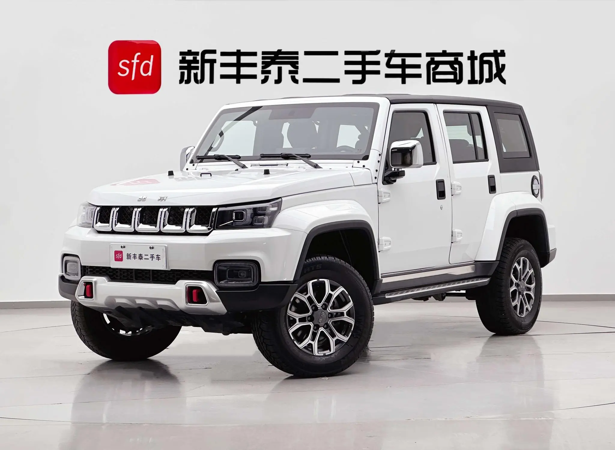 Beijing Beijing off-road BJ40 City Hunter Edition 2.0T Automatic Four-wheel drive Pioneer Type