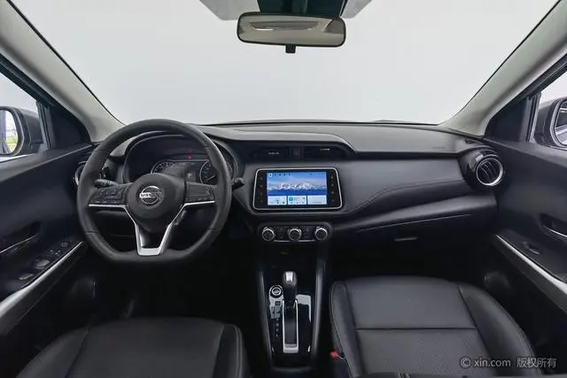 Nissan Jinke 1.5 L XV CVT Zhilian Deluxe Edition