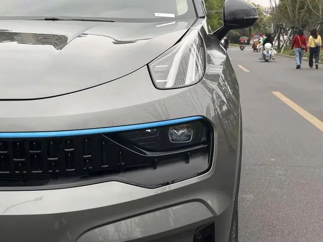 LYNK & CO Lynk 05 2.0TD two-wheel drive Halo