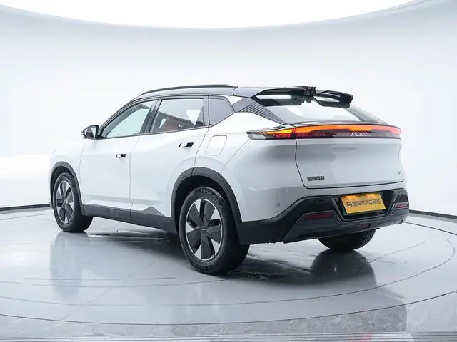 Dongfeng Fengshen Fengshen L7 PHEV 205 Plus