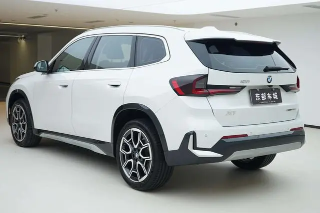 BMW BMW X1 sDrive25Li X design set