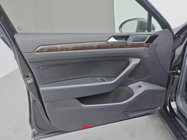 Volkswagen Magotan 330TSI DSG Luxury Country VI