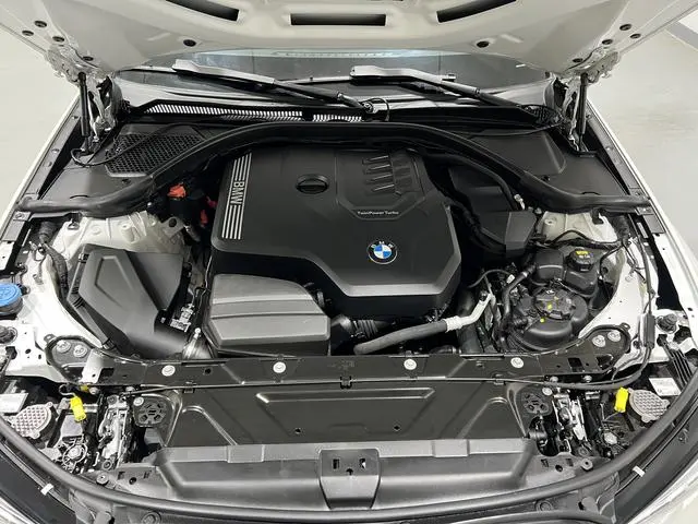 BMW BMW 3 Series 325Li M sports suit