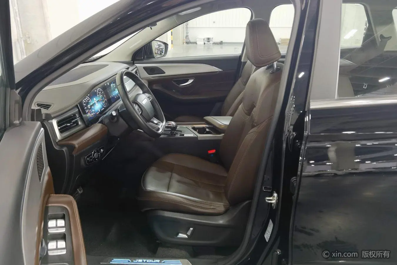 Chery Jetour Jietu X90 PLUS 1.6TD DCT Villa