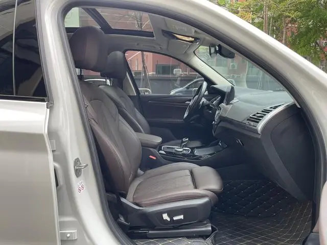 BMW BMW X3 xDrive30i Leading M Yao Ye Set