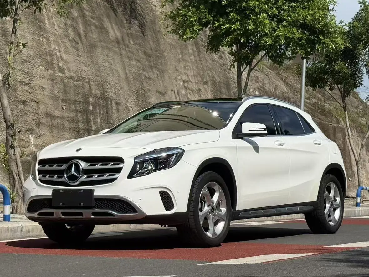 Mercedes-Benz Mercedes-Benz GLA GLA 200 fashion type