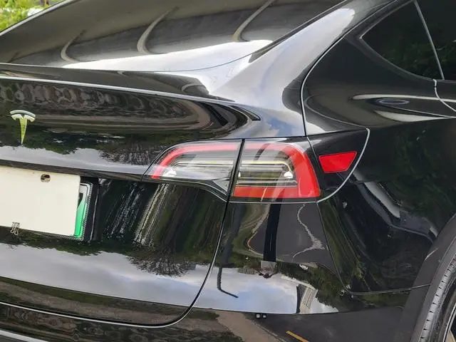 Tesla Model Y Facelifted rear-wheel drive version