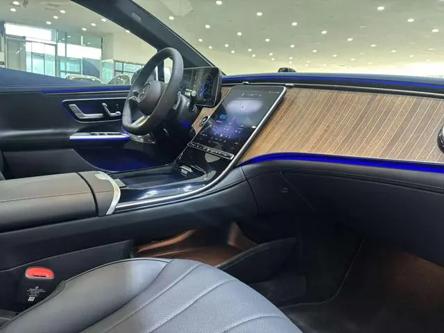 Mercedes-Benz Mercedes-Benz EQE EQE 500 4MATIC Pioneer Edition