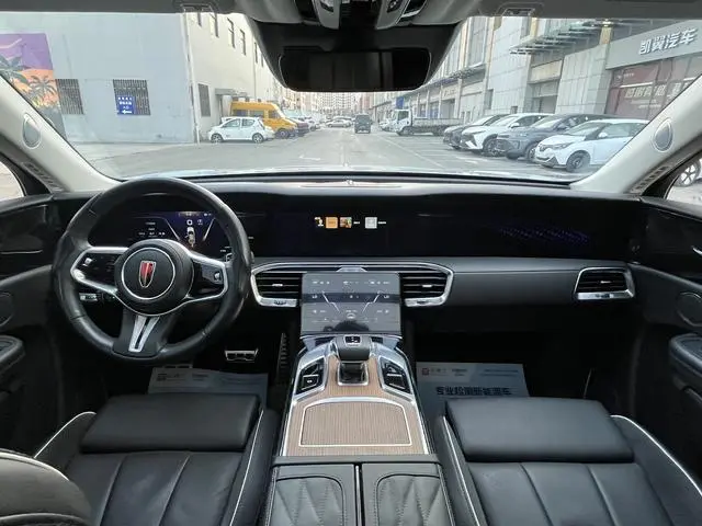 Hongqi Hongqi E-HS9 690km Flag Enjoy edition six seats
