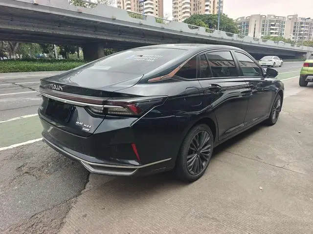 Dongfeng Fengshen Yi Hyun MAX 1.5T Super Power Dad Version