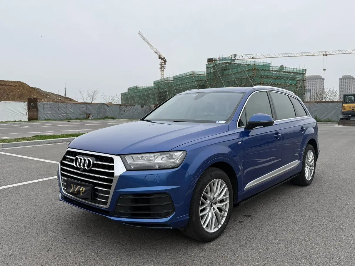 Audi Audi Q7 45 TFSI S line sporty