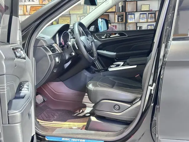 Beijing Beijing off-road BJ90 3.0T Zhengrong Edition