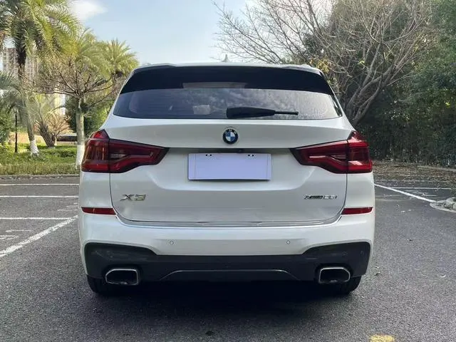 BMW BMW X3 xDrive25i M sports suit