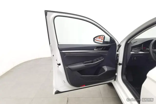Volkswagen Bora 1.5L automatic comfort intelligent version
