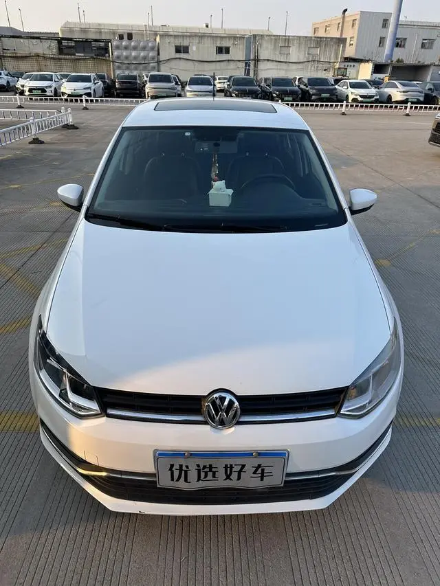 Volkswagen Polo 1.5L automatic security type