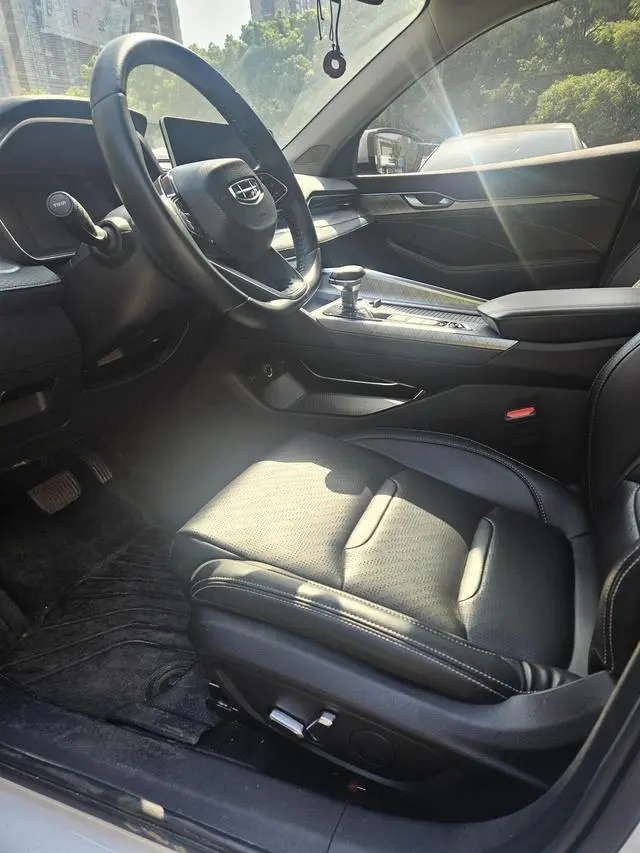 Geely Xingrui 2.0T luxury