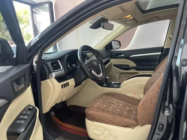 TOYOTA Highlander 2.0T four-wheel drive deluxe edition 7-seater Country VI