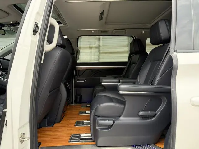 GAC Trumpchi M8 Lingxiu Series 390T Premium Welfare Edition