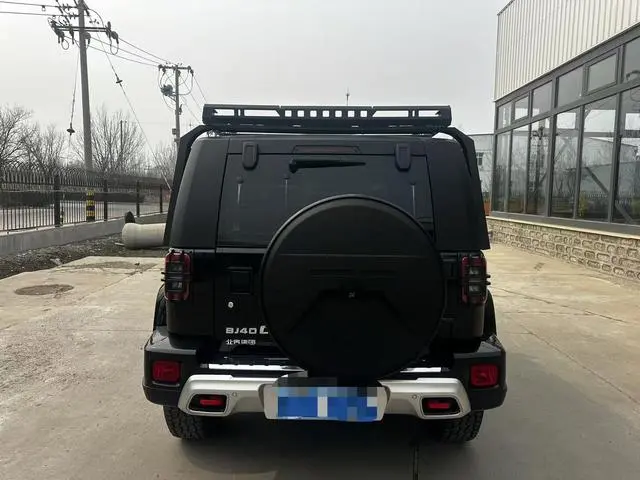 Beijing Beijing off-road BJ40 2.0T automatic four-wheel drive City Hunter edition knight type