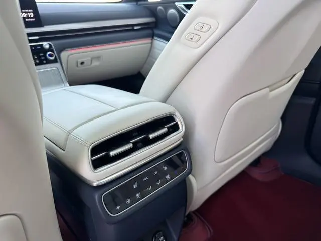 GENESIS Genisys GV80 2.5T four-wheel drive ultimate edition 5 seats