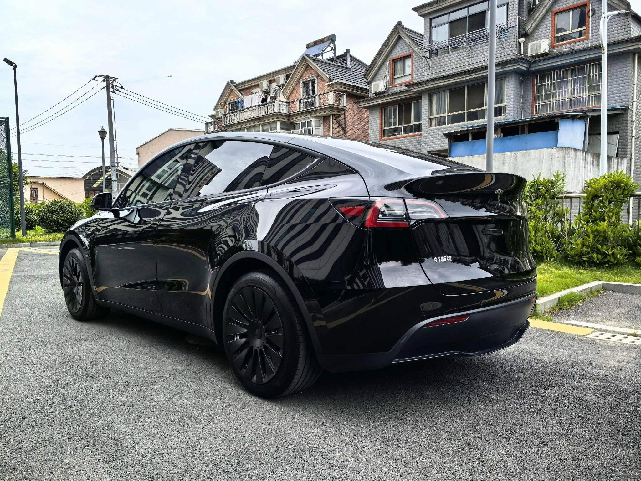 Tesla Model Y Facelifted rear-wheel drive version