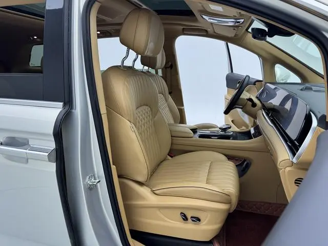 VOYAH Lantu Dreamer PHEV Low-carbon version of the dream
