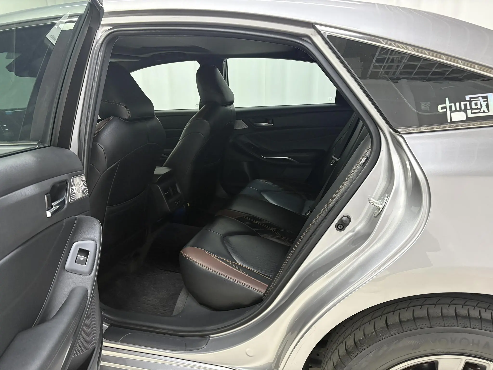 TOYOTA Asian dragon 2.0L Enterprising version Country VI