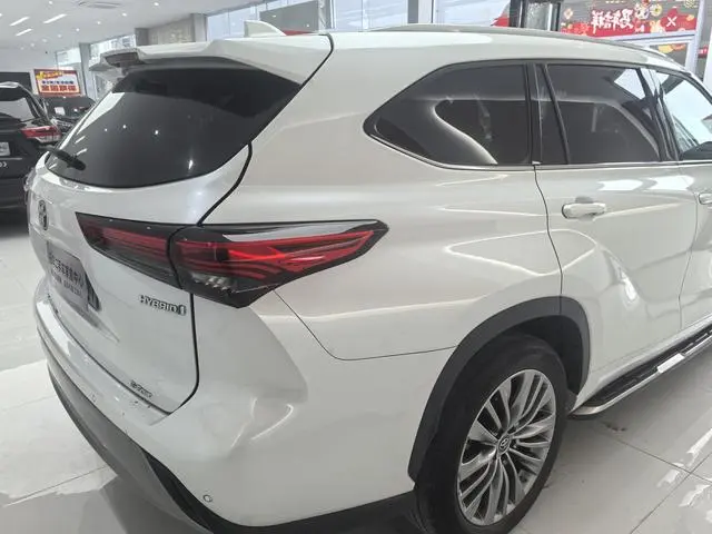 TOYOTA Highlander Dual-engine 2.5L four-wheel drive premium edition 7-seater