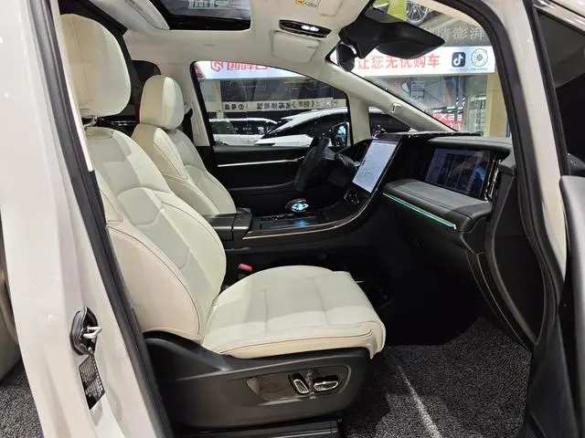 GAC Trumpchi E9 PHEV 2.0TM Master