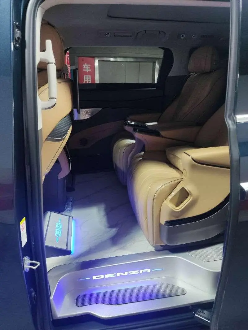 Denza Denza D9 DM 980 four-wheel drive flagship