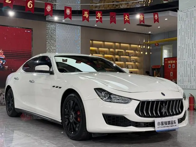Maserati Ghibli 3.0T Standard Edition