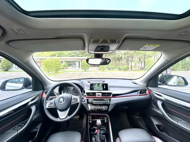 BMW BMW X1 xDrive20Li Luxury