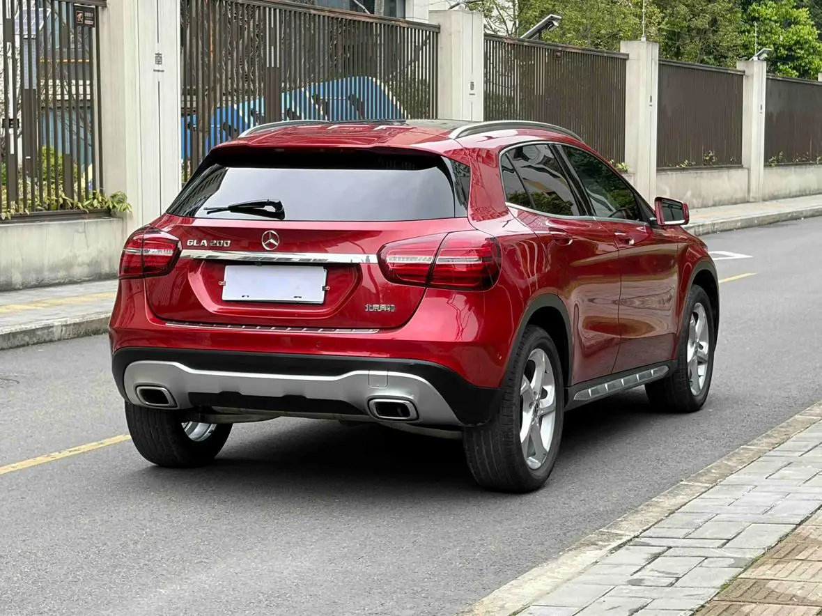 Mercedes-Benz Mercedes-Benz GLA GLA 200 dynamic type