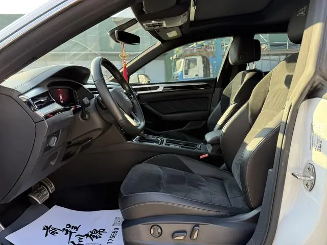 Volkswagen Volkswagen CC 330TSI Dazzling Edition