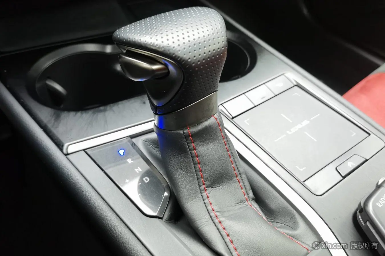 Lexus Lexus UX 200 F SPORT version Country VI