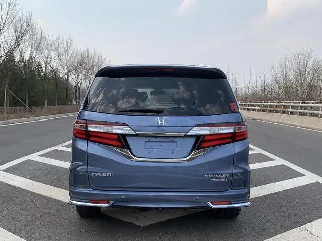 Honda Odyssey 2.0L Sharp*Exclusive Edition