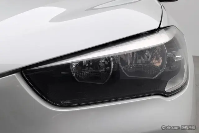 BMW BMW X1 sDrive18Li fashion type
