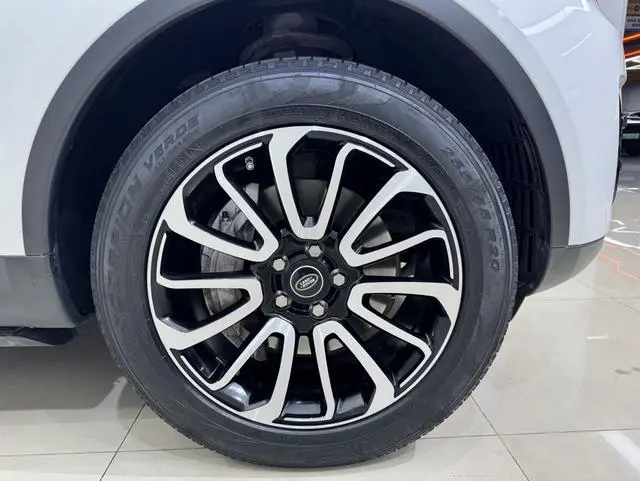 Land Rover discover 3.0 V6 HSE LUXURY