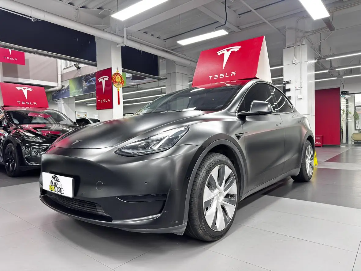 Tesla Model Y Facelifted rear-wheel drive version