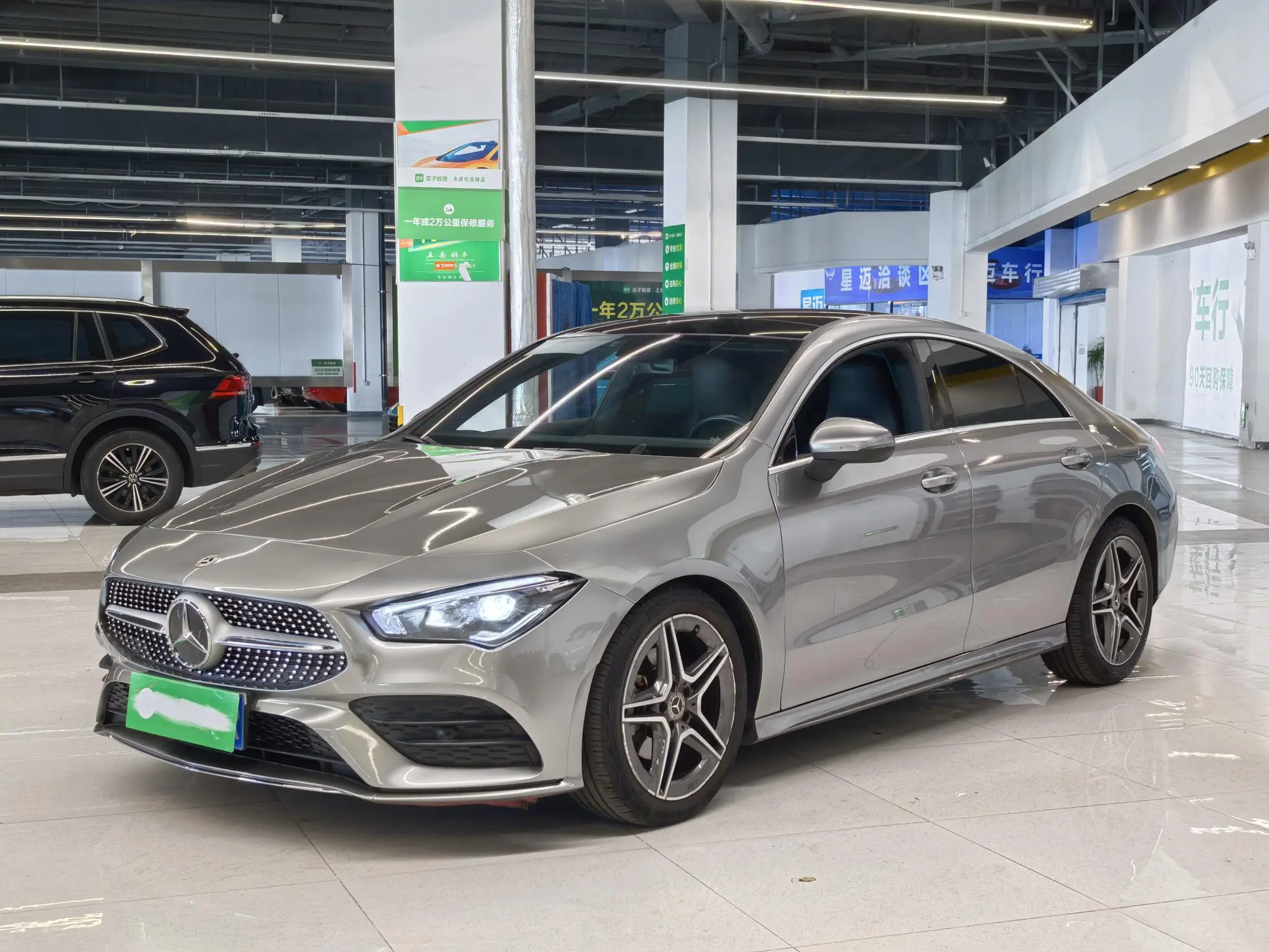 Mercedes-Benz Mercedes-Benz CLA CLA 200 four-door coupe