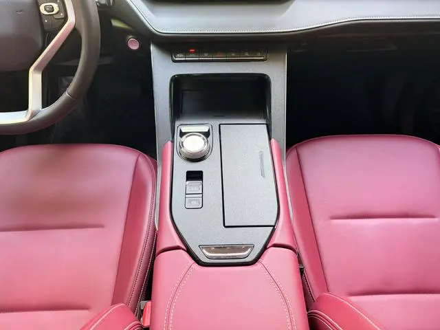 Haval Haval H6 The third generation 2.0T automatic four-wheel drive Max version
