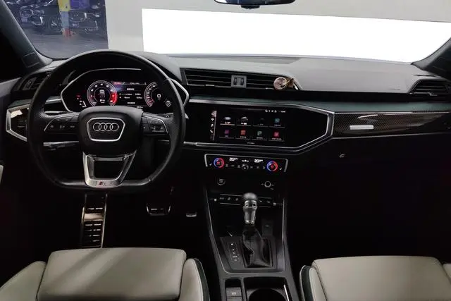 Audi Audi Q3 Sportback 45 TFSI quattro fashion launch special Edition