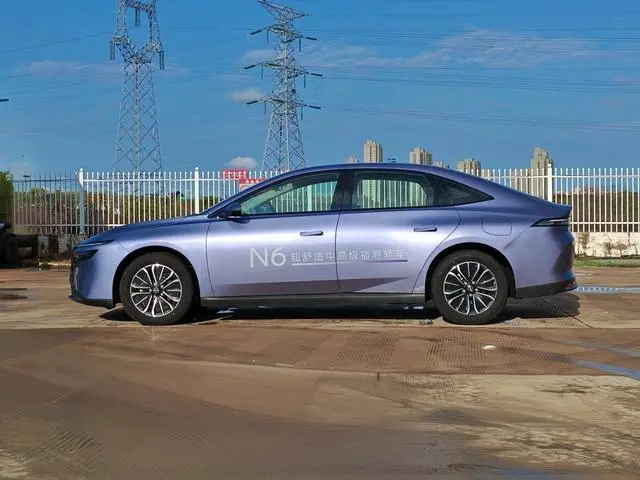 Nissan Nissan N6 180 Max