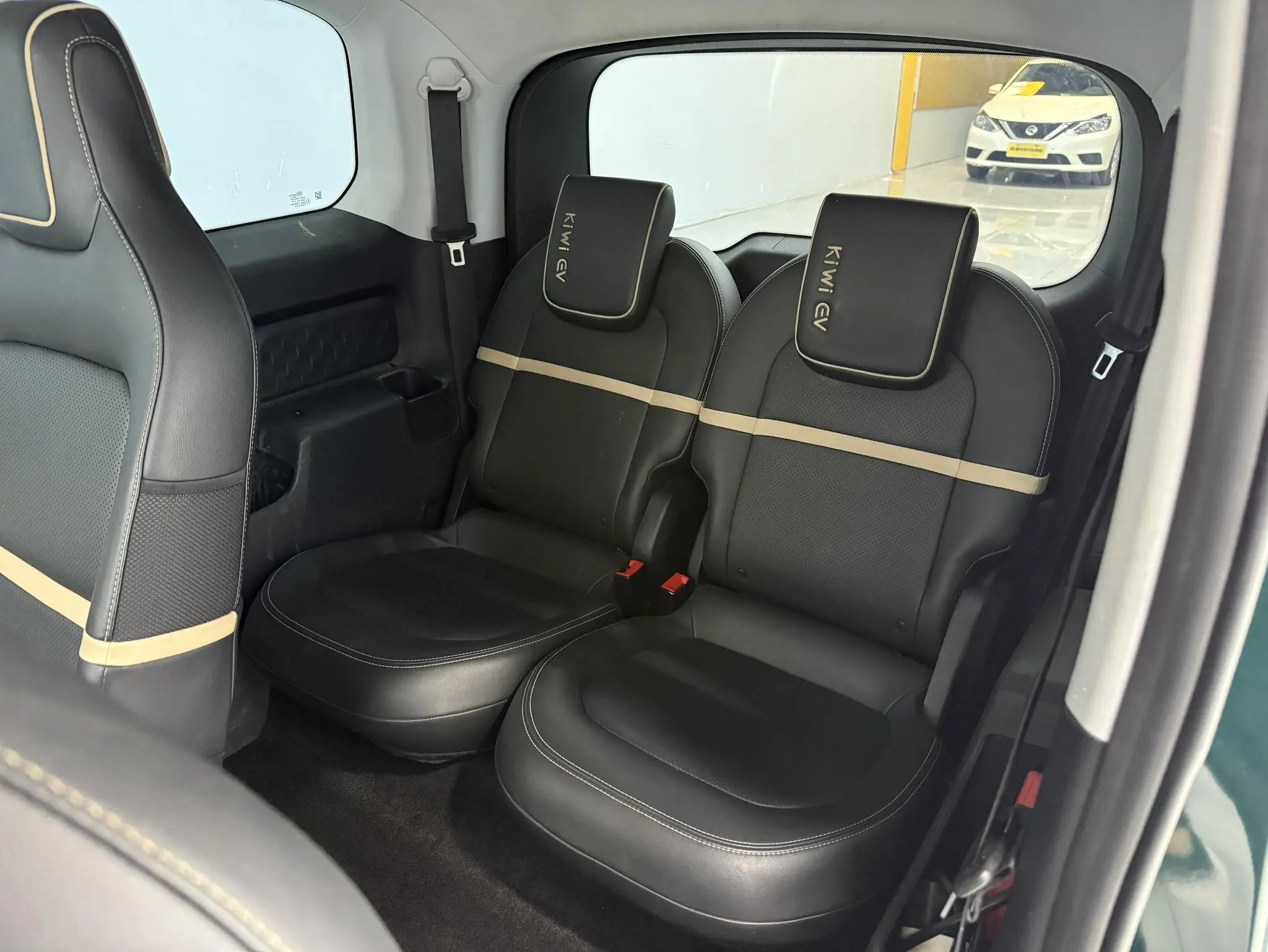 Baojun Baojun KiWi EV Designer Light Edition Ternary Lithium
